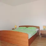 Travarevic - Two-bedroom 4 Adults No2 Apartment *