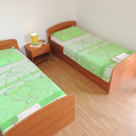 Travarevic - Two-bedroom 4 Adults No2 杜布罗夫尼克