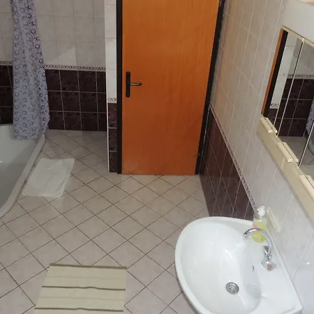 公寓 Travarevic - Two-bedroom 4 Adults No2