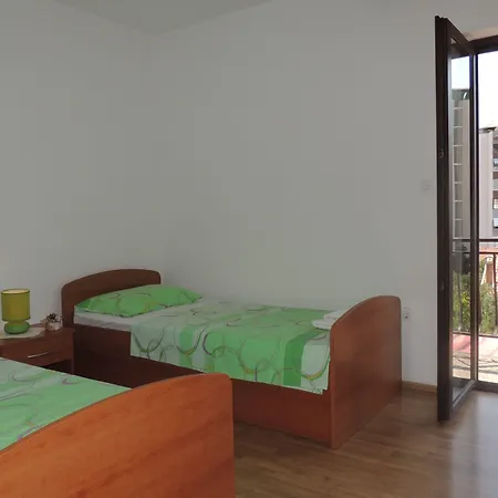 Travarevic - Two-bedroom 4 Adults No2 * 杜布罗夫尼克